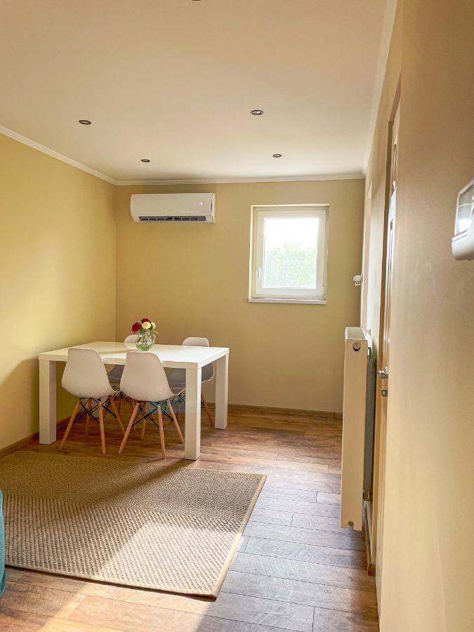 Pine&Chill2 Apartments Balatonalmádi Exteriör bild